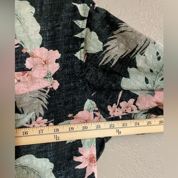 Sunrise Kingdom Size XL Men's Short Sleeve Button Up Hawaiian Shirt - Picture 5 of 6